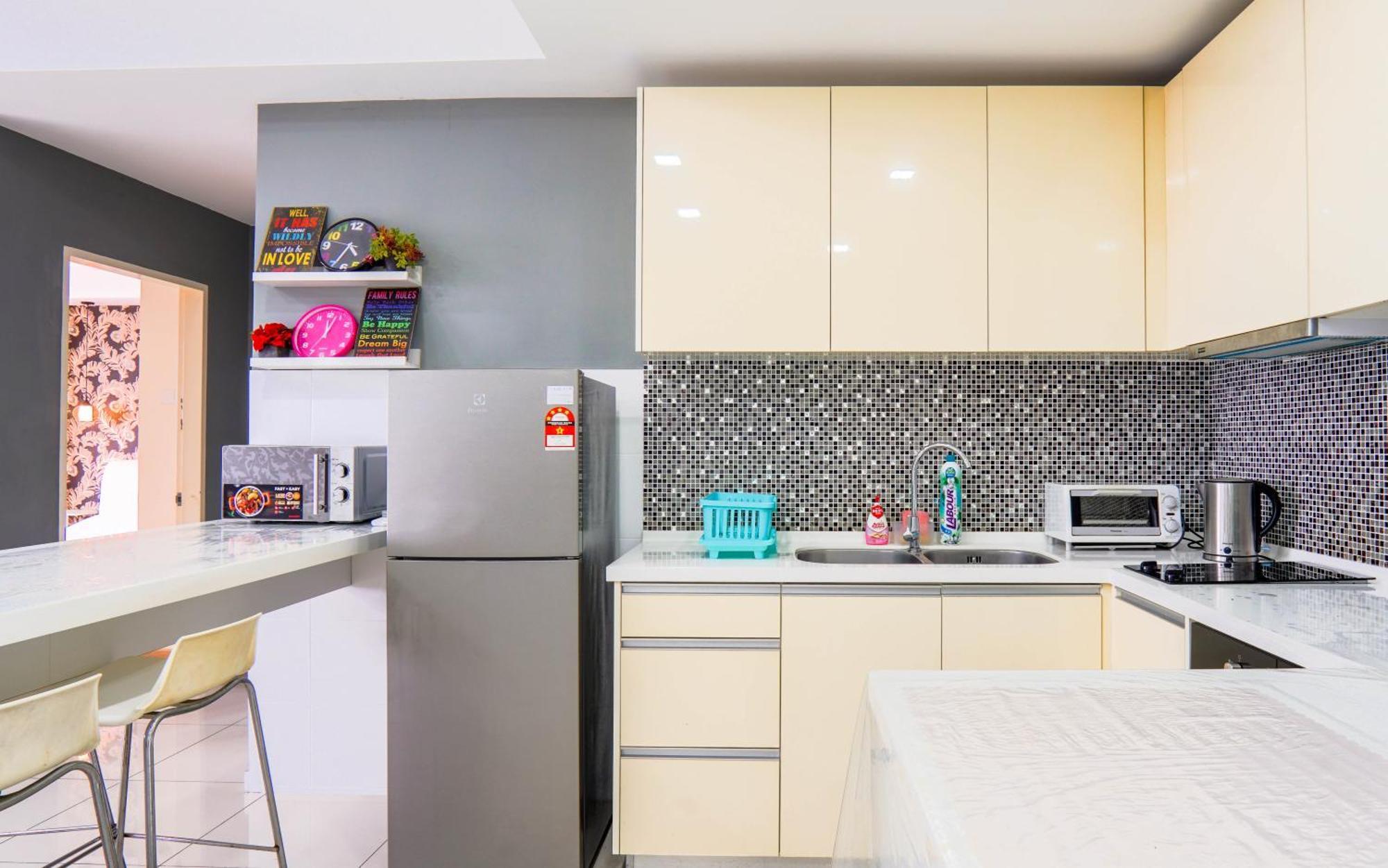 Encorp Strand Residences By Airhost Kota Damansara Buitenkant foto